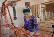Женщины–ремесленницы Таджикистана изучали опыт мастериц Узбекистана