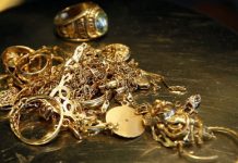 Бустон: Мужчина украл у пожилой женщины ювелирные изделия на 20 000 тыс сомони