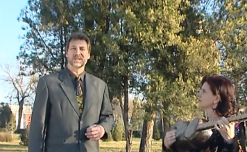 Американец поёт таджикскую песню (ВИДЕО)