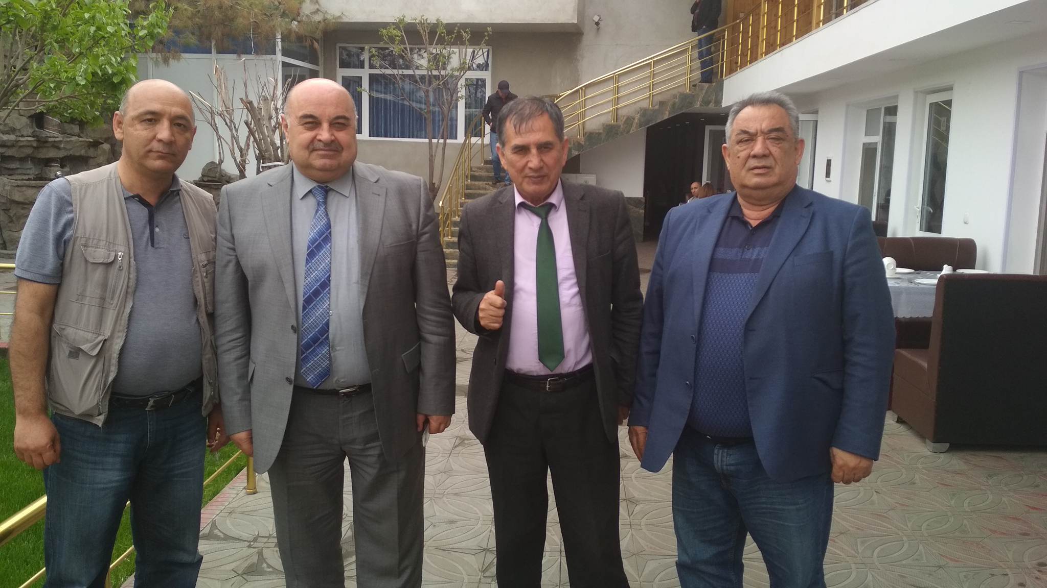 30825878_10212024237341849_1114387159_o