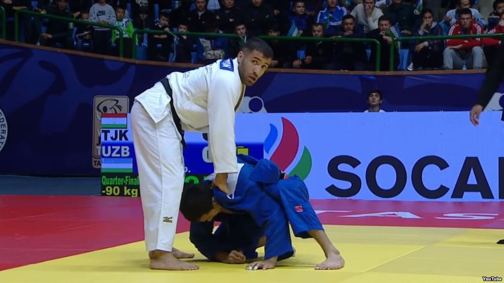 51637522-2B6C-41BD-B3E4-3B4F0560B632_w1023_r1_s