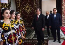 Фотоотчет рабочей поездки президента в Согдийскую область. День первый