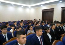 Гулистон: В неделе самоуправления примут участие 20 отличников и активистов