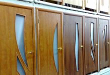 В «Баракате» обнаружены контрабандные межкомнатные двери