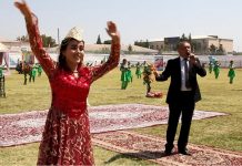 Делегация из Исфары побывала в Бешарыкском районе