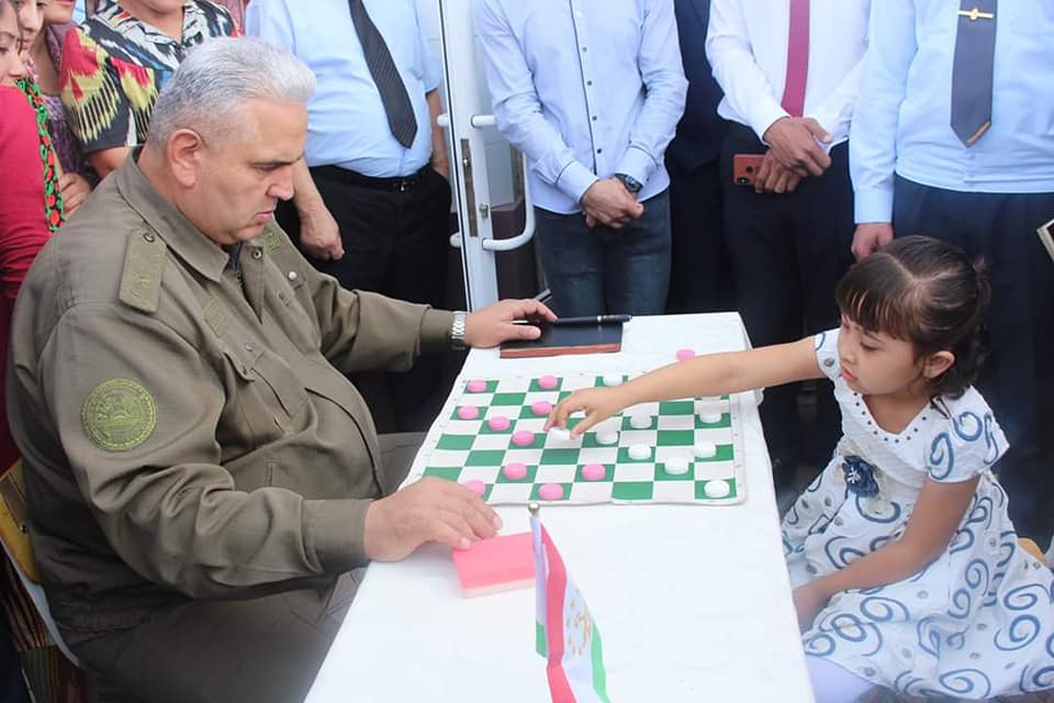 генерал в игре - шашка