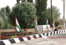 Исфара: Предприниматели восстановили мост и построили Дом культуры