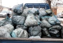 Жителям Исфары выданы уголь и дрова