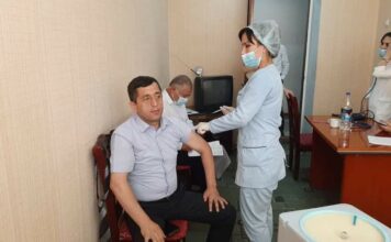Около 30% населения Таджикистана вакцинированы от коронавируса