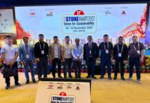 Таджикские предприниматели принимают участие на международной выставке в Индии