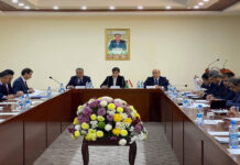 Ширин Амонзода поручила решить проблемы с долгами по зарплате