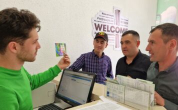 Плюс 14: в Таджикистане стало больше салонов связи
