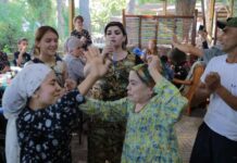 Бустон: для лиц с ограниченными возможностями организовали праздник