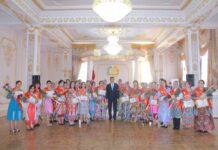 Худжанд: 40 женщин получили грант председателя города