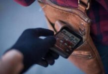 Молодой мужчина подозревается в грабеже