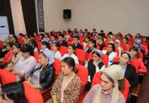 В госуниверситете Худжанда состоялось распределение выпускников