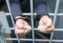 Жительница Бустона ударила ножом 25-летнего парня