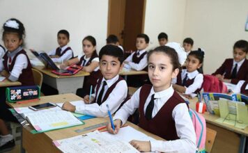 Школьники Таджикистана выйдут на весенние каникулы с 20 марта