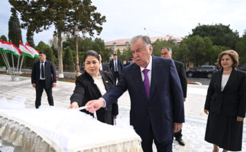 В Бустоне после реконструкции открыт русский драмтеатр имени Пушкина