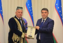Подписан меморандум о сотрудничестве между Деваштичским и Папским районами