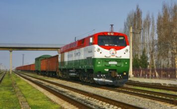 В Согдийской области планируют построить новую железную дорогу