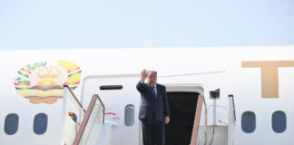 Президент Таджикистана отбыл с государственным визитом в Монголию