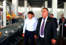 В Бободжон Гафуровском районе строят завод по производству растительного масла