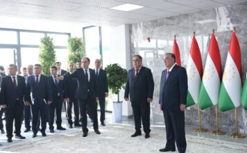 Главе государства представили проект строительства дороги Бободжон Гафуров–Ашт
